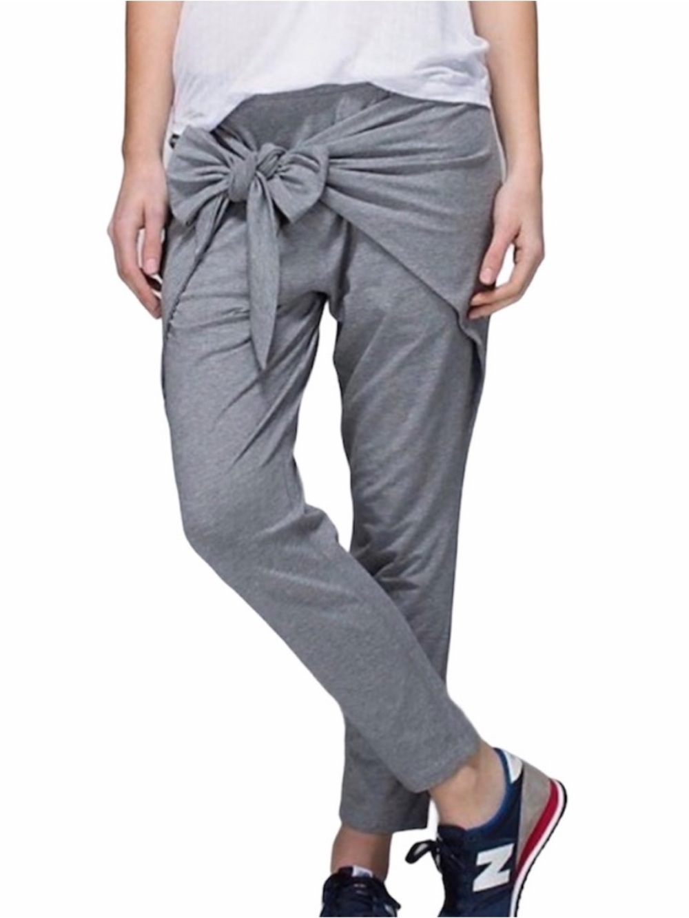 Lululemon tie one on pants size 6